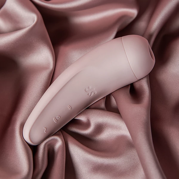 Satisfyer Curvy 2+ Pink  - Sonický vibrátor na klitoris riadený pomocou aplikácie